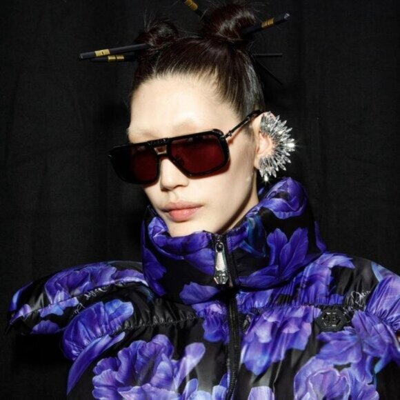 Philipp Plein SPP008M 700X Aviator Sunglasses – Black/Grey - Picture 4 of 10